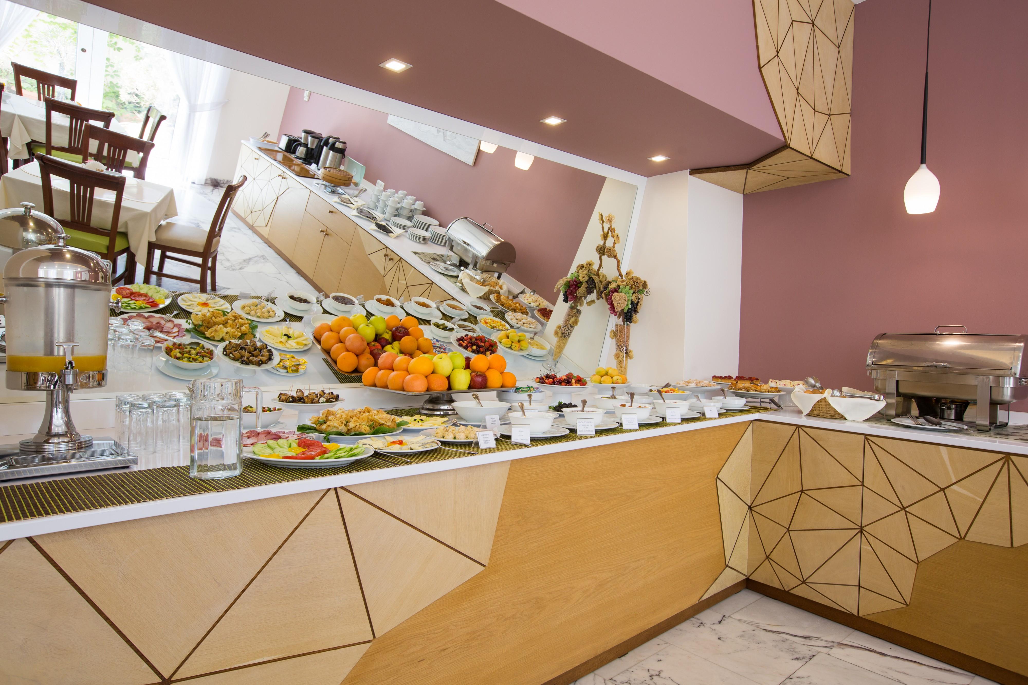 יירבאן Europe Hotel מראה חיצוני תמונה