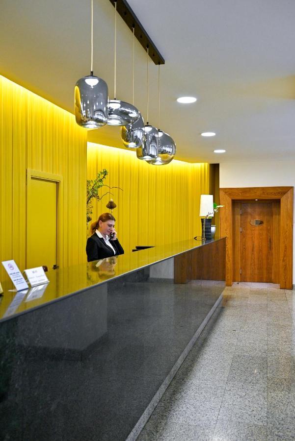 יירבאן Europe Hotel מראה חיצוני תמונה
