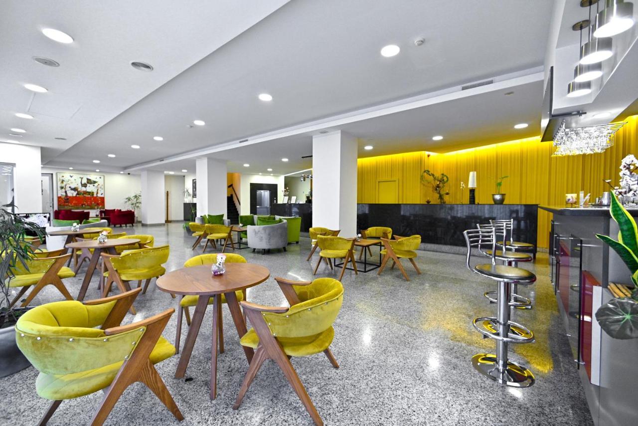 יירבאן Europe Hotel מראה חיצוני תמונה