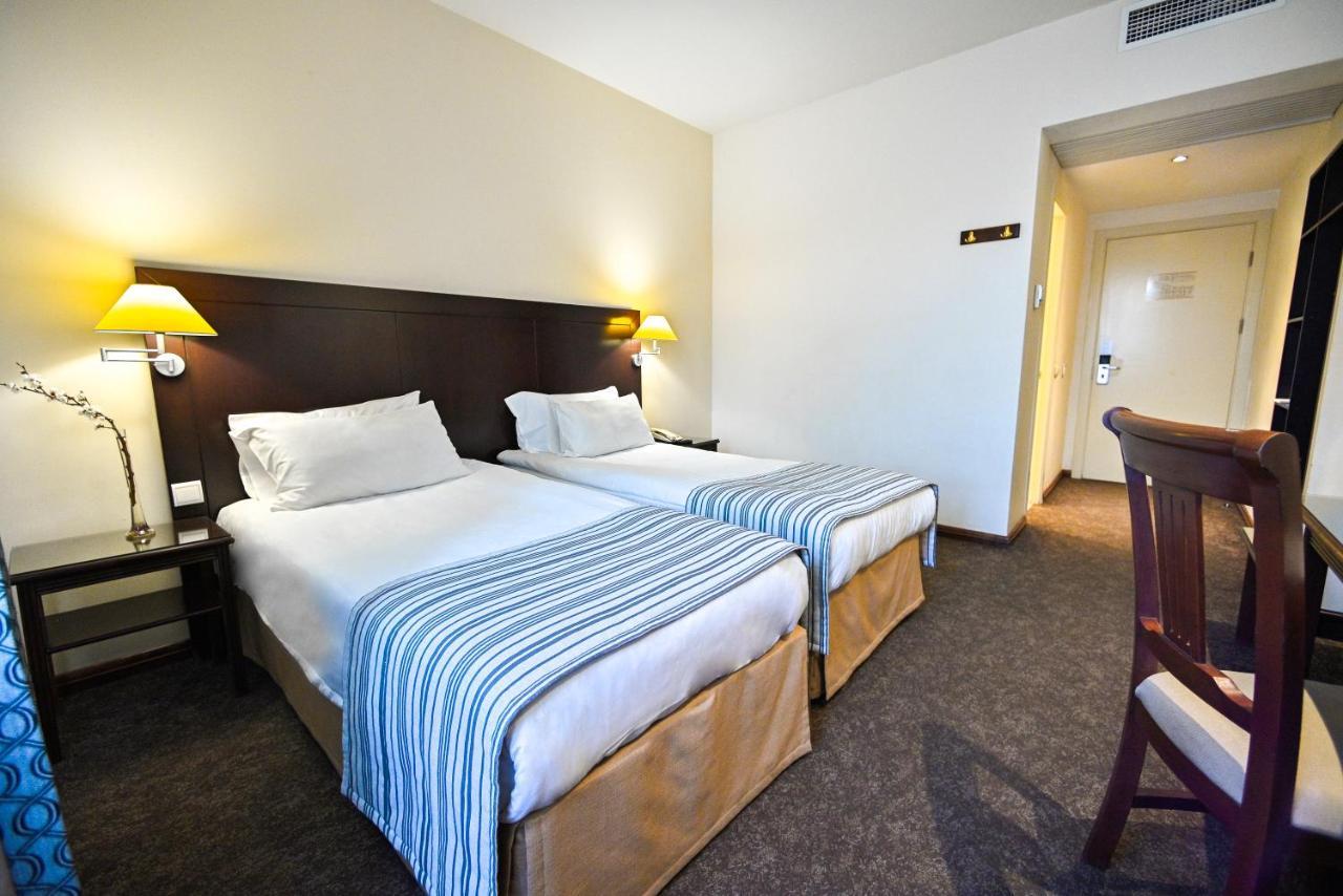 יירבאן Europe Hotel מראה חיצוני תמונה