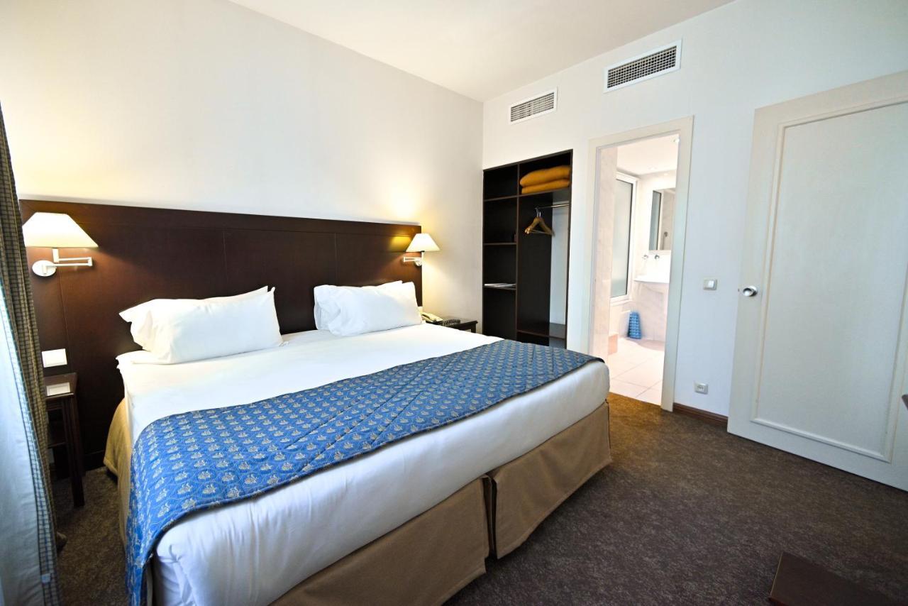 יירבאן Europe Hotel מראה חיצוני תמונה