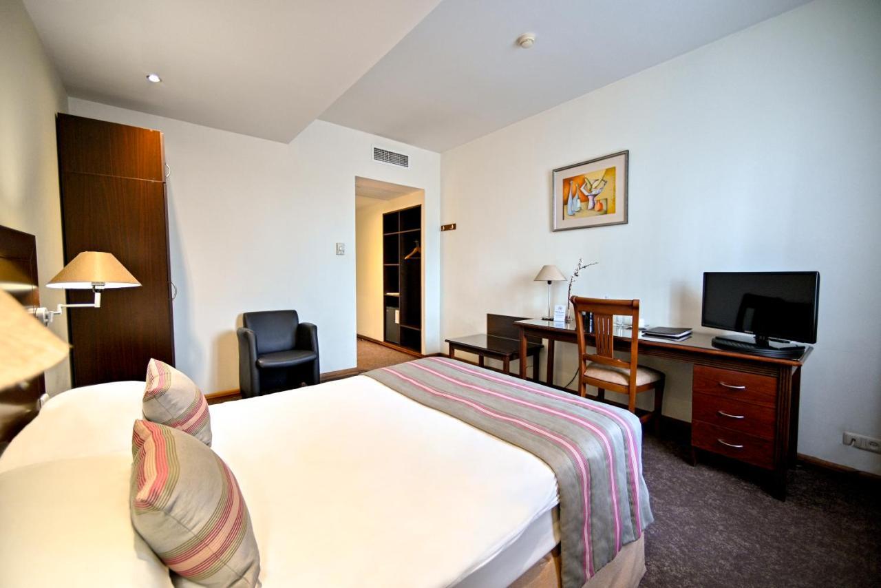 יירבאן Europe Hotel מראה חיצוני תמונה